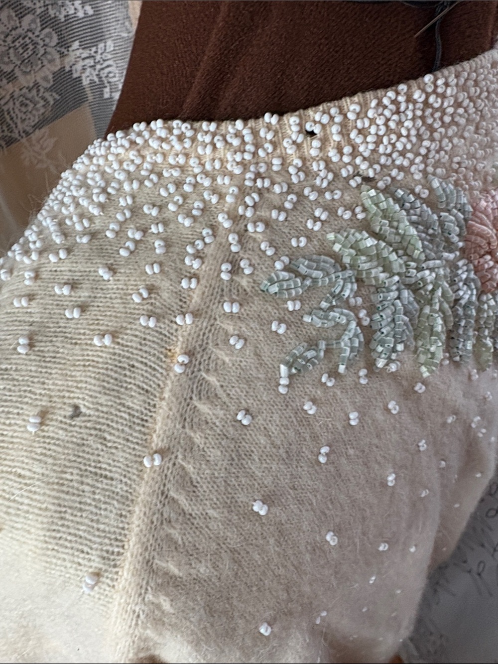 Vintage 50s Saks Fifth Avenue Cream Lined Cardigan beaded angora/wool - Picture 9 of 12